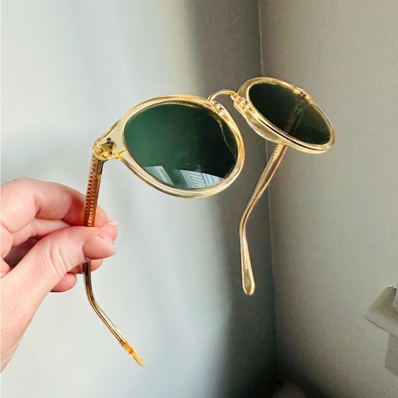 KREWE - Taylor Champagne Polar 24K Sunglasses - Picture 1 of 11